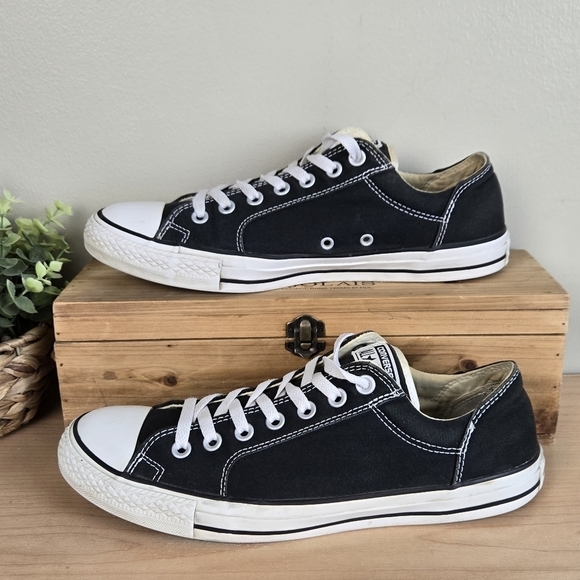 CTAS 10 Black Low Top Canvas Lace Up Sneakers Shoes Converse Unisex - Picture 2 of 12
